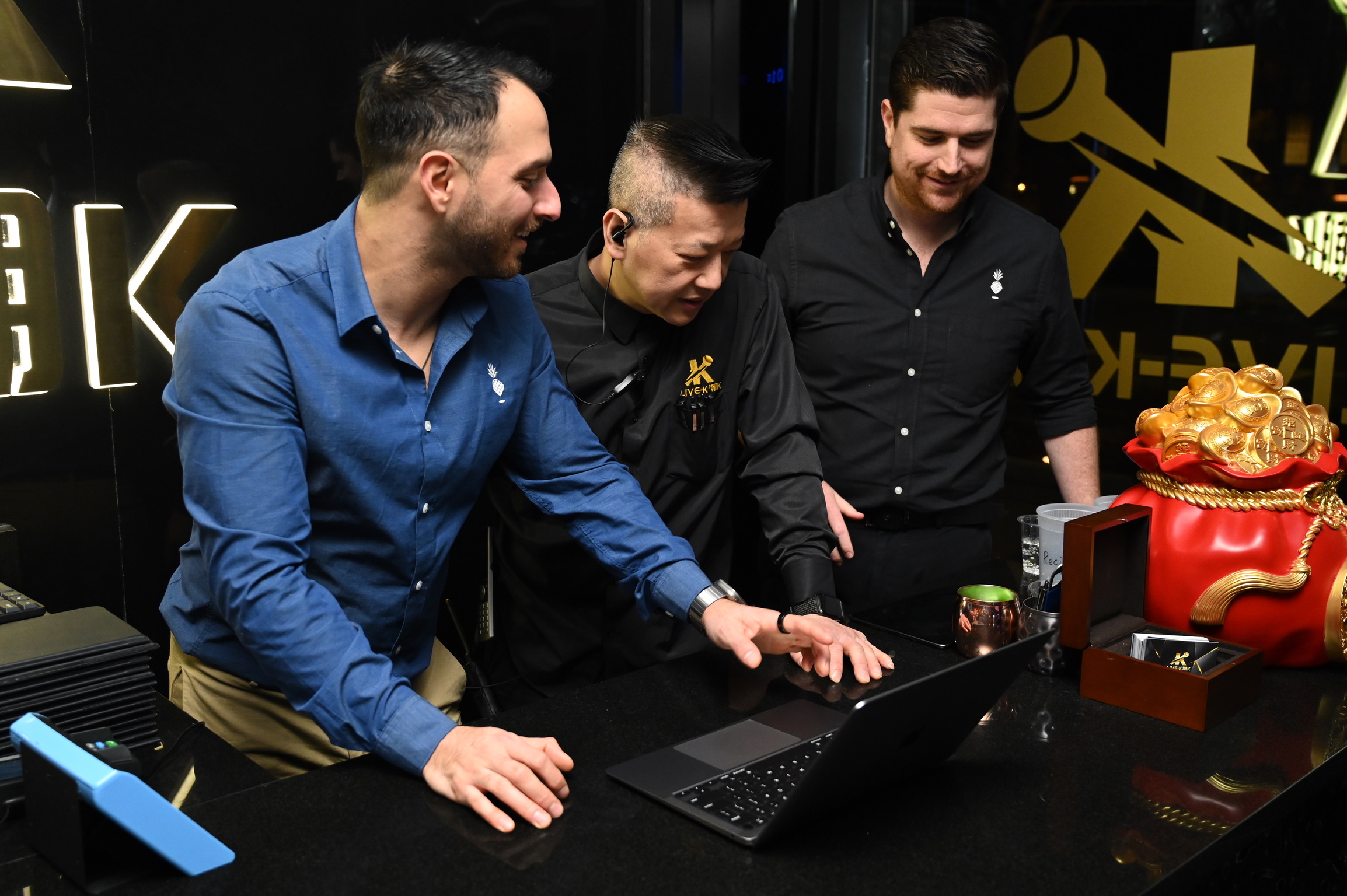 Teaching how to open a restaurant in Washington DC